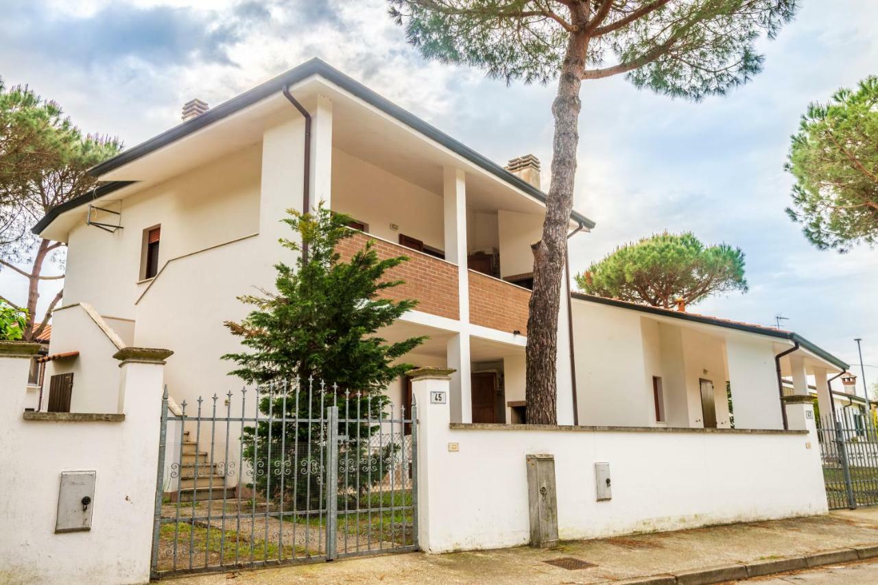 Agenzia Vear - Lido Di Volano Luaran gambar